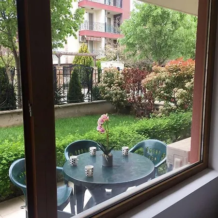 Rossa Apartment Ravda