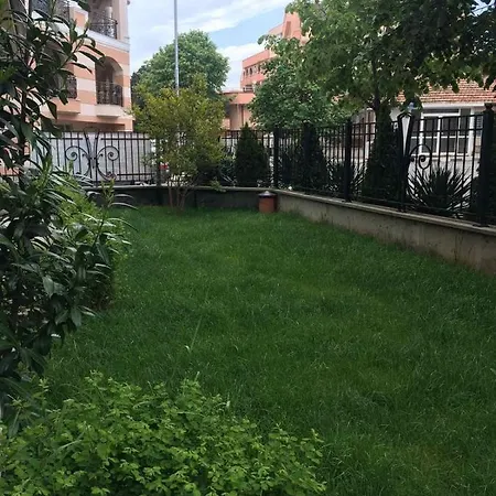 Rossa Apartment